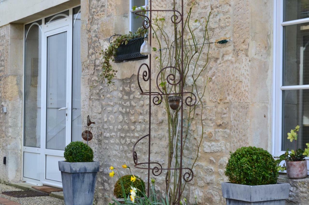 La Maison Des Buis Falaise  Kültér fotó